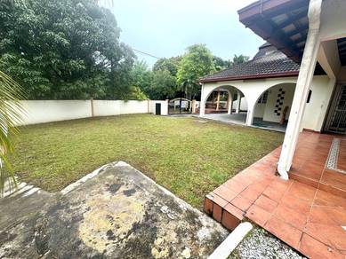 WTS  CORNER LOT DOUBLE STOREY SEMI D Sekyen 9, Shah Alam