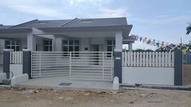 Freehold Non Bumi Single Storey Terrace LAST CORNER LOT RM3xxk!!!