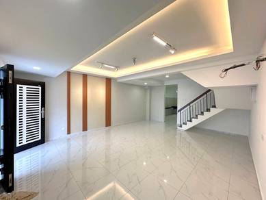 NewlyReno Freehold 2Storey 18x60sf Terrace House Taman Puchong Utama
