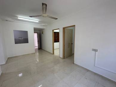 Low floor - Setia Indah Flat for Sale at Attractive Price 