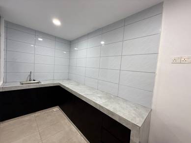 Fully Renovated 3R1B Shoplot Apartment | Pulai Utama | JB