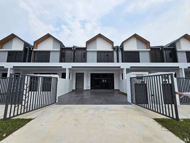 Sangat Murah ✅️ Double Storey Terrace ANISA, Serenia City, Sepang