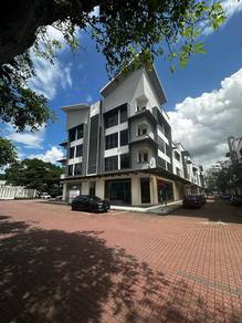 Shoplot DangaBay JB Town for Rent