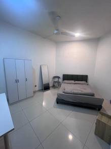 Crest Residence KLCC Middle Room for Rent nr KLCC