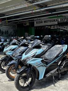 Yamaha NVX ABS