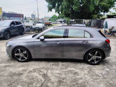 Mercedes Benz A200 1.6 AMG LINE FACELIFT (A)