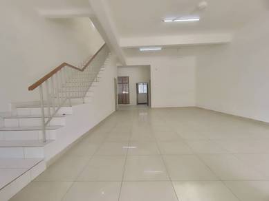 Double Storey Terrace House For Rent @ kempas Indah
