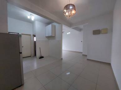 Odora Parkhomes, Sierra 16 (Townhouse upper unit, P/F)