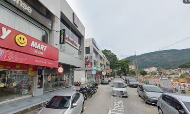 Farlim, KFC, Happy Mart, 1st Floor Shop Office Lot, 1800 Sf Main Road