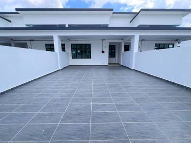 NEW 1 STOREY TMN MENGKIBOL, Kluang FREEHOLD 22'x80' LOT INTERNATIONAL