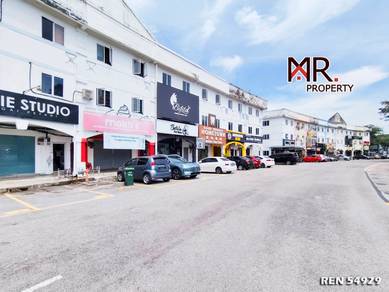 FACING ROAD 3 Storey Shop Lot Bandar Amanjaya FOR RENT