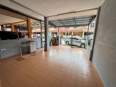 Lukut Bandar Springhill Taman Meranti Double Storey House for Rent