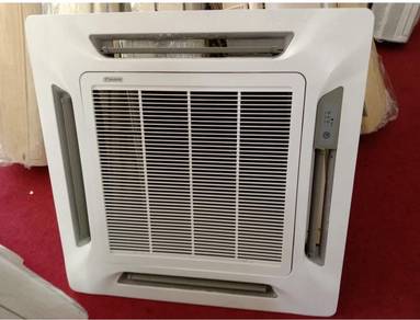 Daikin 2.5hp ceiling cassatte aircond B170