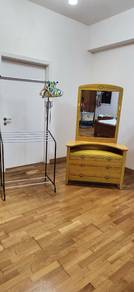 Dressing table for bargain 