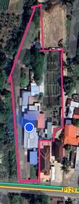 Tanah (46167kp) tepi jalan besar sekali rumah