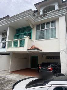 Big corner. Ulu tiram Bukit Jaya