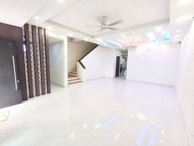 Facing Playground ✔️ type pentas 3 (2-storey House 25x85) 5Rooms/5Bth