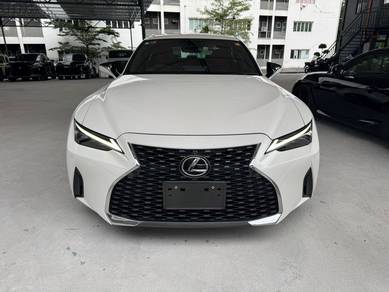 Lexus IS300 2.0 VERSION L 24K MILEAGE