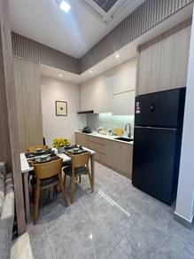 Ponderosa Regency JB: Luxury Serviced Apartments with Golf & City View