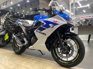 Suzuki Gixxer 250 SF gixxer250 naked Promo Merdeka