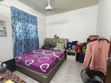 Flat Taman Ungku Tun Aminah,Skudai, Johor