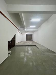 4 Storey Shoplots for Sales In Port Klang, Facing Main Road, ROI 9%