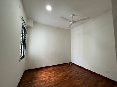 3-Storey Semi-D @ Setia Utama, Setia Alam for rent