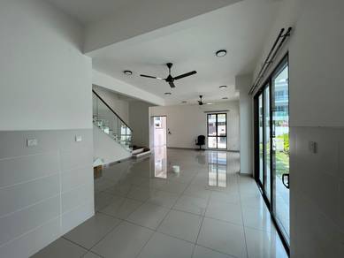 3-Storey Semi-D @ Setia Utama, Setia Alam for rent