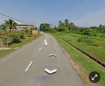 Nice AMJ Land Mainroad Freehold