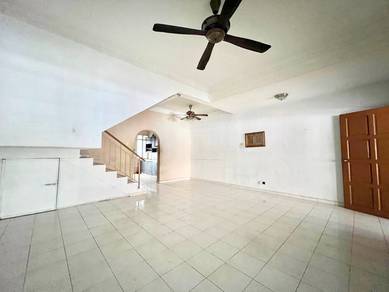 Full loan, near surau & school 2Storey Seri Pristana SP3 Saujana Utama