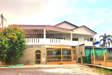 Luxurious 6-Bedroom Freehold Bungalow Near To Hospital and School