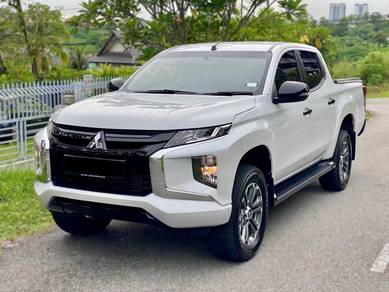 Mitsubishi TRITON 2.4 VGT PREMIUM(AT)[43K KM]