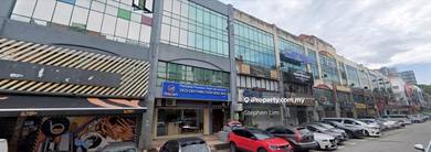 For Rent: Adjoining Ground Floor Shop @ Puteri 2 (Hot Street)