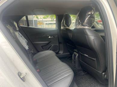 Peugeot 2008 1.2 ALLURE PURETECH PRE REG