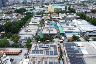 2 Storey Semi-D Factory @ Taman Shamelin KL