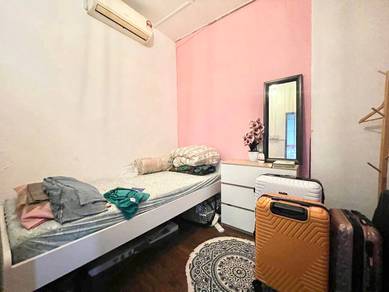 BOOKING 1K❤️ 2 Storey House Lorong Cakera Purnama,Bandar Puncak Alam