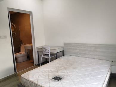 Fully Furnished Kenwingston 2 bedroom near Tamarind and mutiara mall