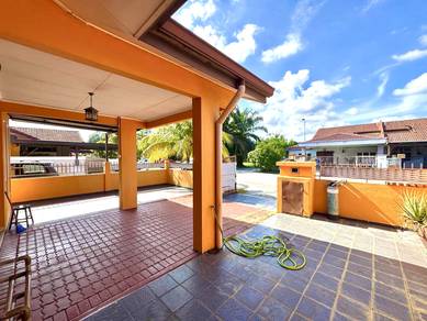 Bandar Bukit Raja, Single Storey End Lot Renovated & Extended