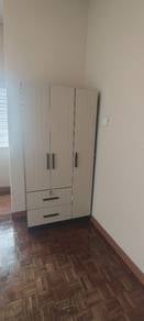 Medium room for rent. 
