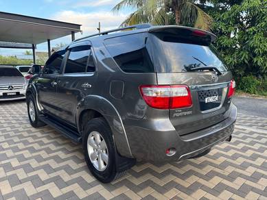 Toyota FORTUNER 2.7 V FACELIFT (A)