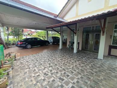 Desa Pinggiran Putra Single Storey Bungalow House 5909sqft Full Exten