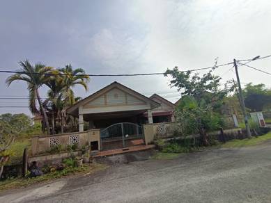 Desa Pinggiran Putra Single Storey Bungalow House 5909sqft Full Exten