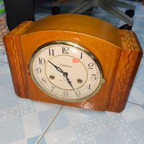 Vintage Wind-Up Mantle Clock Table Jam Hiasan