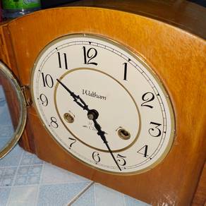 Vintage Wind-Up Mantle Clock Table Jam Hiasan