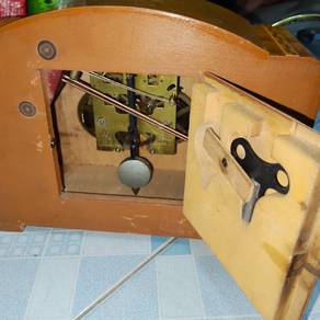 Vintage Wind-Up Mantle Clock Table Jam Hiasan