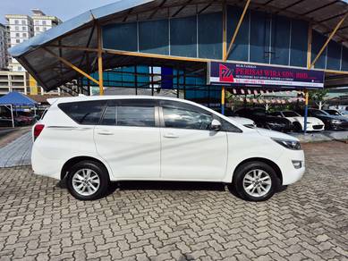 Toyota INNOVA E 2.0L (A)