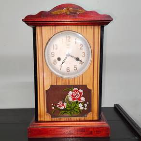 Vintage Wind-up Mechanical Tall Table Clock TR02