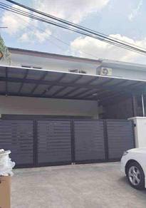Johor Jaya Renovated F/F 2 sty house for rent