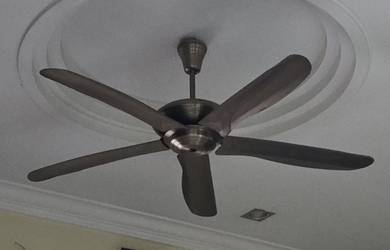 Ceiling Fan with Remote Control