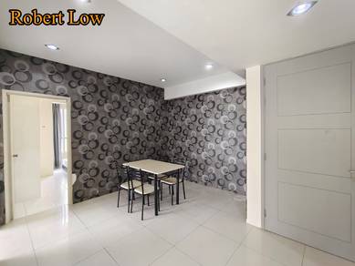 Corner Unit : BIRCH REGENCY - 1 carpark - Fully Furnished - Pool View